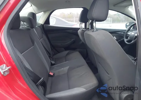 2012 Ford Focus Se z USA, uszkodzony, nr VIN 1FAHP3F28CL141982